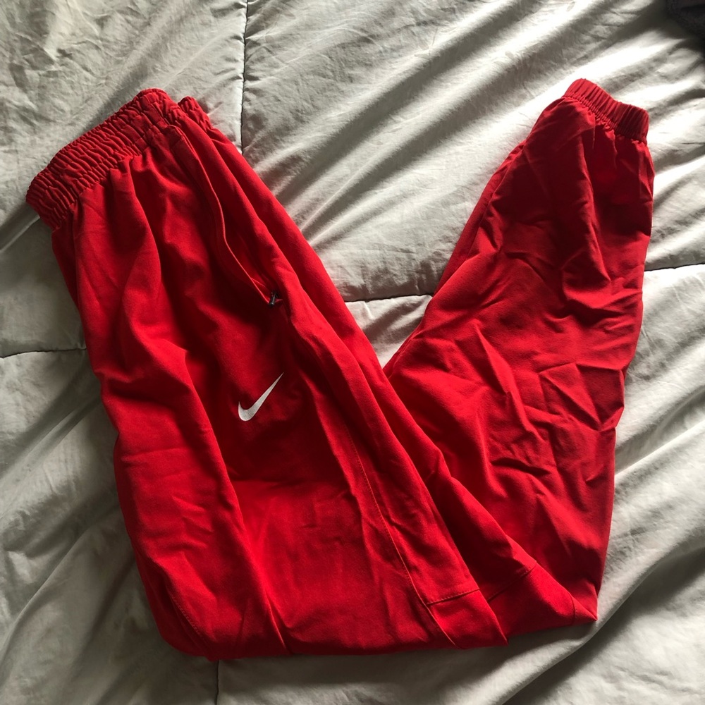 Red Nike pants